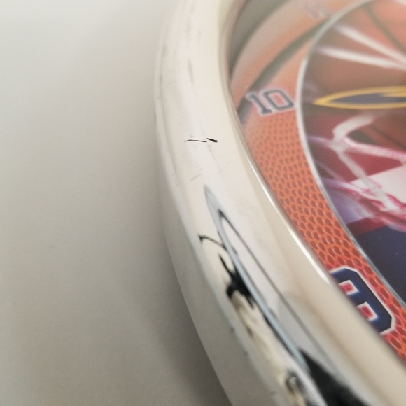 NBA Cleveland Cavaliers Chrome Round Wall Clock 12" - Picture 7 of 9